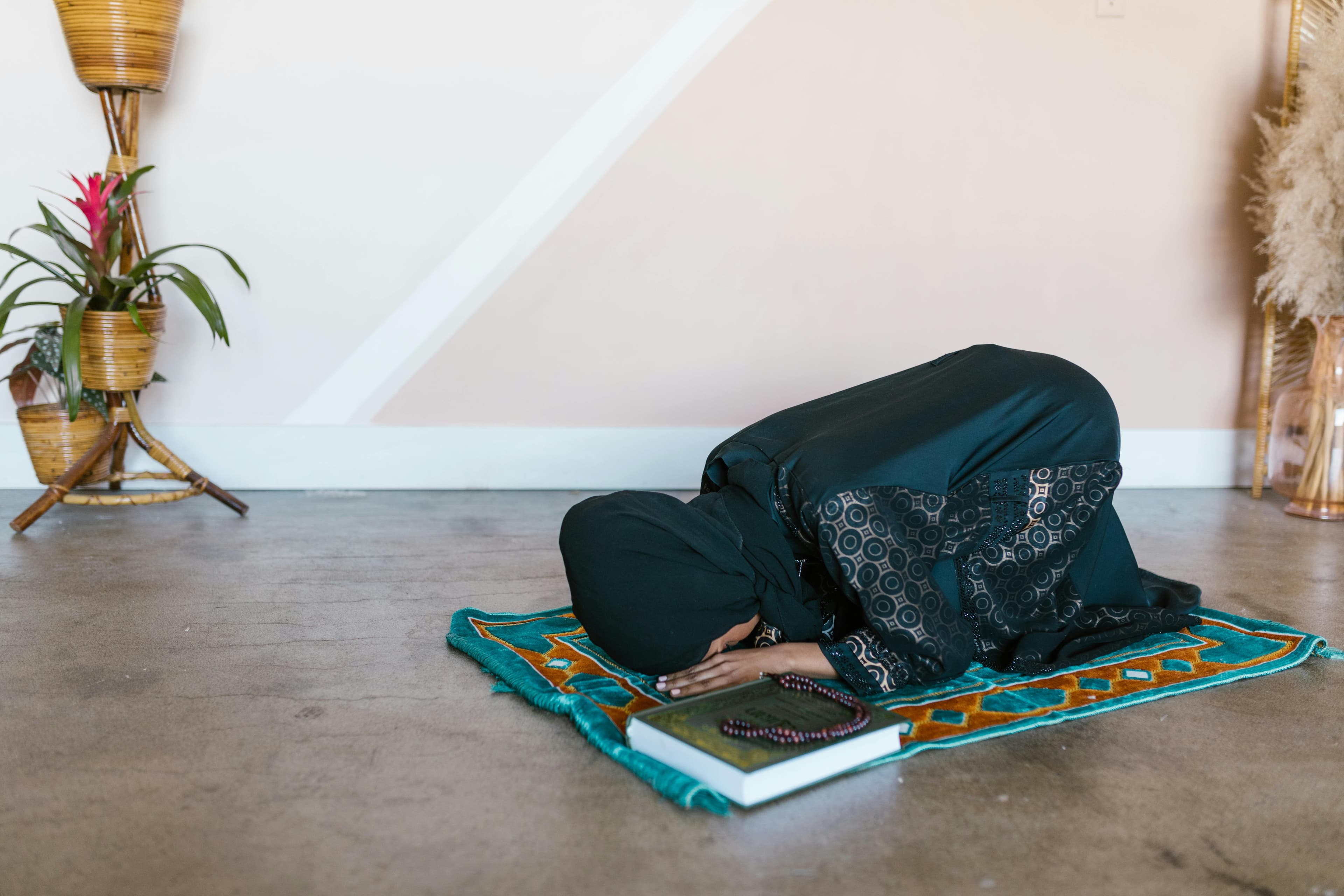 Balancing Sleep and Spiritual Commitments: Guidance on Performing Fajr and Sunrise Prayers After Oversleeping